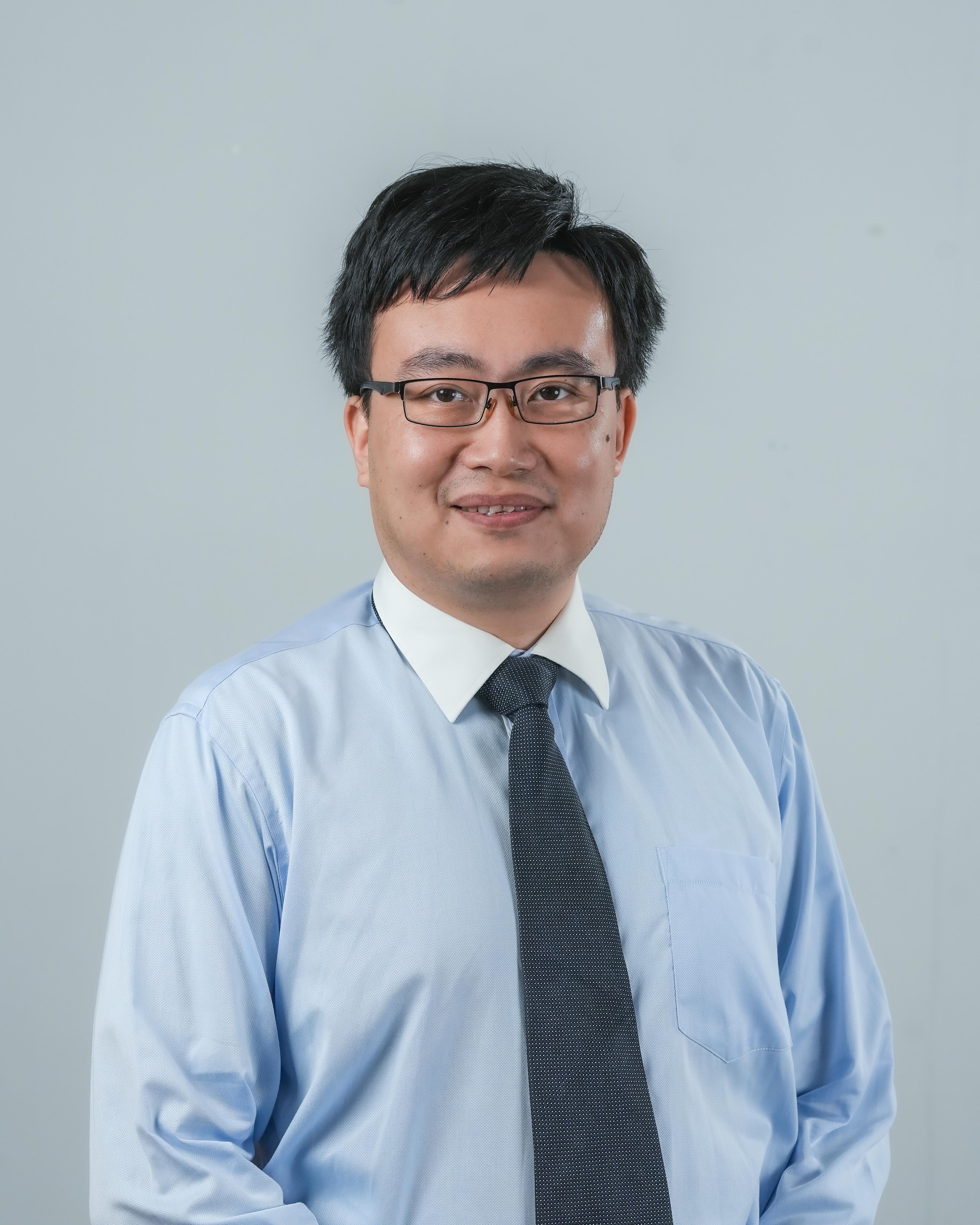 Yangguang Huang